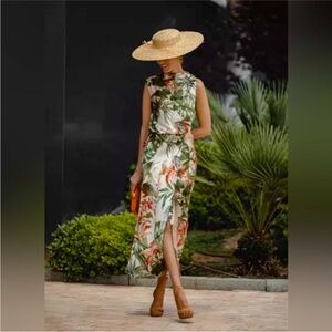 TROPICAL PRINT MIDI DRESS